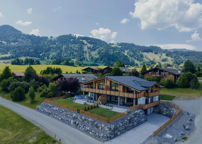 Platzhirsch Otel *