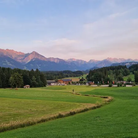 Szálloda Platzhirsch Ofterschwang